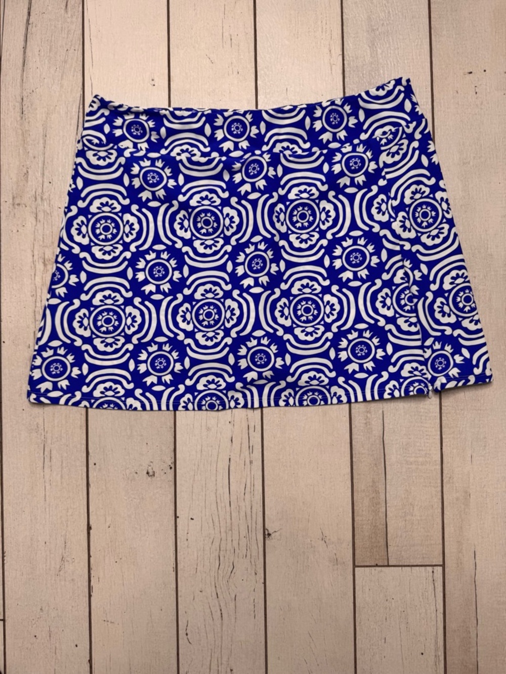 Jude Connally Blue White Floral Sunburst Tile Print Morgan Skirt Knit Size M NWT